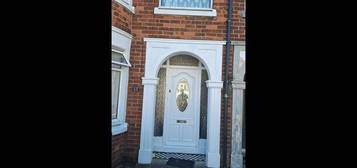 3 bed end terrace house to rent