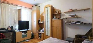 Apartament 3 camere decomandat