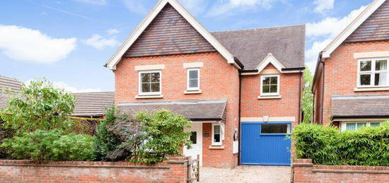 4 bedroom detached house