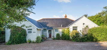 4 bedroom detached bungalow for sale