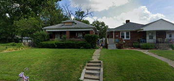 235 N Oakland Ave, Indianapolis, IN 46201