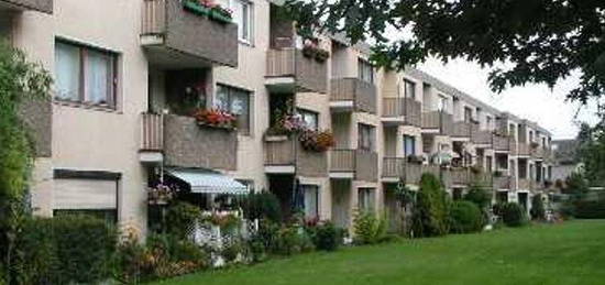 Für Senioren: frisch modernisierte 2-Zimmerwohnung im Erdgeschoss mit Terrasse in Ronnenberg