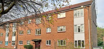 3 bedroom flat for sale