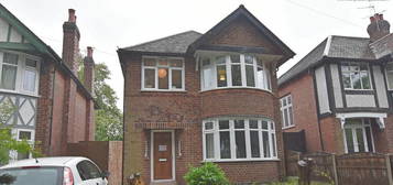 3 bedroom detached house