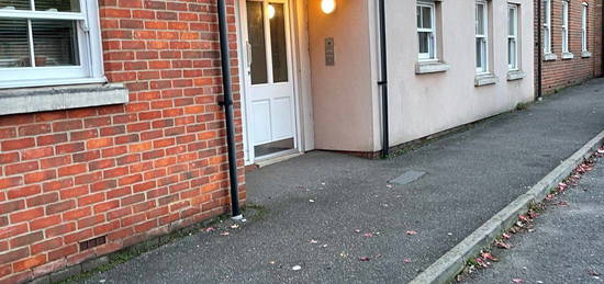 Block of flats to rent in Stafford Keep, Aylesbury HP19