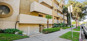 2120 E  Hill St #107, Signal Hill, CA 90755