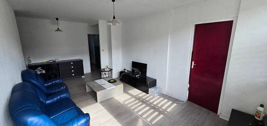 Appartement  T4 au de 67.31m² au pied du mero de Rangueil avec Parking