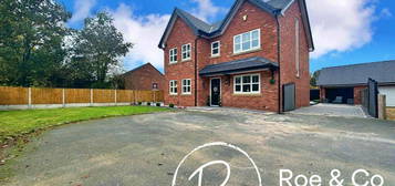 5 bedroom detached house for sale