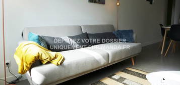 Location appartement 6 pièces 9 m²