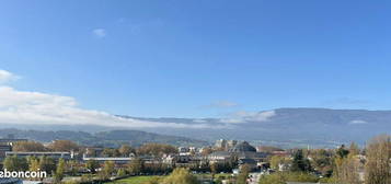 Magnifique Appartement T4 en Attique - Dernier Étage avec Vue Panoramique sur Chambéry