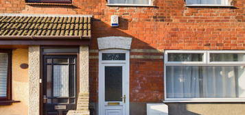 4 bedroom terraced house to rent