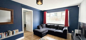 2 bed maisonette for sale