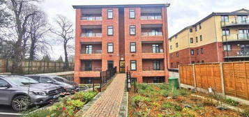 2 bed flat to rent