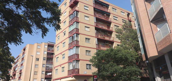 Piso en venta en calle de los Hermanos Hurus, 26