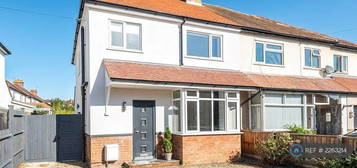 4 bedroom semi-detached house