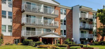 111 900 Tolmie Ave, Victoria, British Columbia