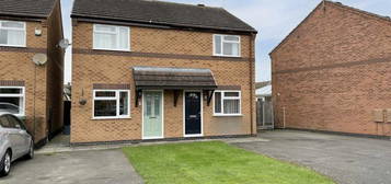 2 bedroom semi-detached house for sale