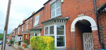 4 bedroom terraced house to rent