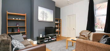 Flat to rent in Deuchar Street, Sandyford, Newcastle Upon Tyne NE2