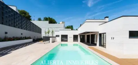 Chalet unifamiliar en Urbanizaci&#xF3;n Colonia de San Lamberto, 2