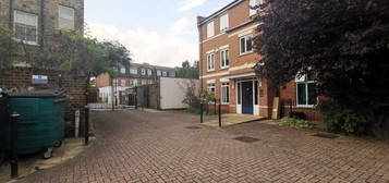 2 bed flat to rent