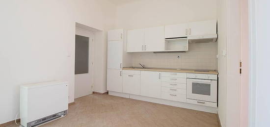 Byt 2+kk, 36 m², Krymská, Praha