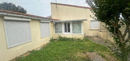 Maison 2 étages  à vendre, 3 pièces, 2 chambres, 38 m²