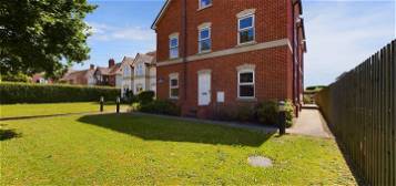 Maisonette to rent in Cornmill Court, Colin Road, Gloucester GL4