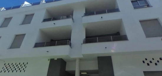 Piso en venta en Clara Campoamor, Centro Urbano