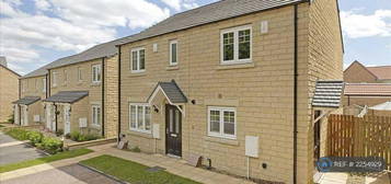 2 bedroom semi-detached house