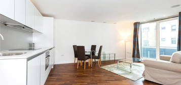 Flat to rent in Islington On The Green, 12A Islington Green, Islington, London N1