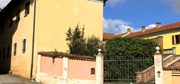 Villa unifamiliare piazza Brunetta 13, Borgo Vercelli