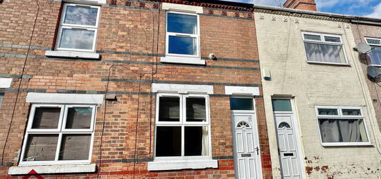 Terraced house to rent in Isandula Road, New Basford NG7