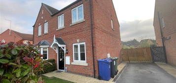 2 bed semi-detached house to rent