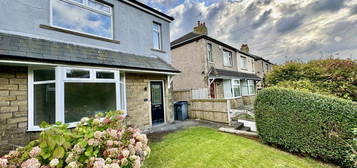 3 bedroom semi-detached house to rent