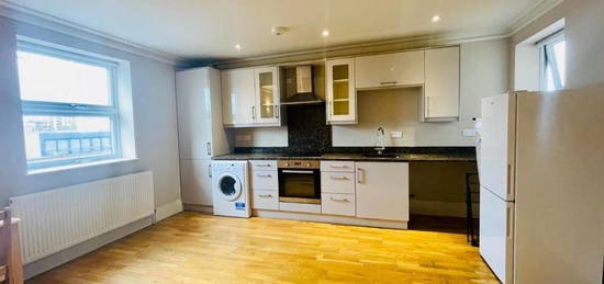 Property to rent in Northfields Avenue, West Ealing W13