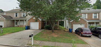 538 Shadowmoore Dr, Riverdale, GA 30274