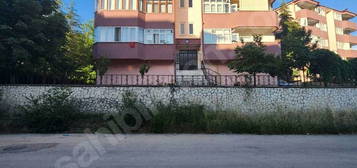 MEVA GAYRİMENKULDEN SAFRANBOLU CEMALCAYMAZ MAHALLESİ 3+1 DAİRE