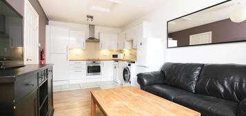 2 bed flat to rent