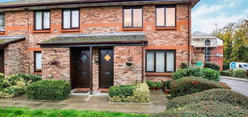 Maisonette for sale in Maple Gate, Loughton IG10