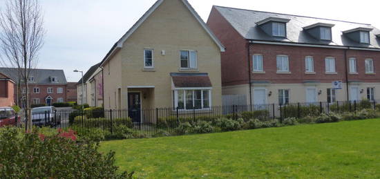 4 bed detached house to rent