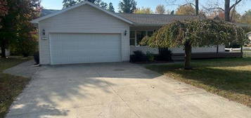 685 Horn St, Pinconning, MI 48650