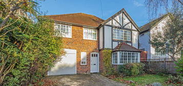 3 bed detached house to rent