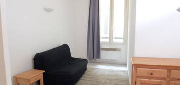 Studio  à louer, 1 pièce, 24 m², Étage 1/4