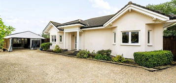 4 bedroom bungalow for sale