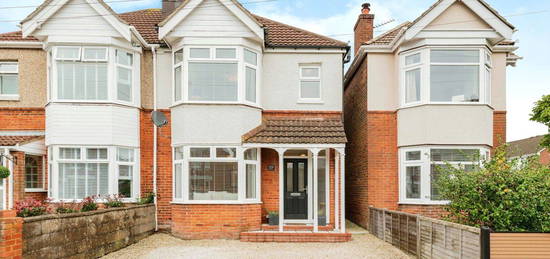 3 bed semi-detached house for sale