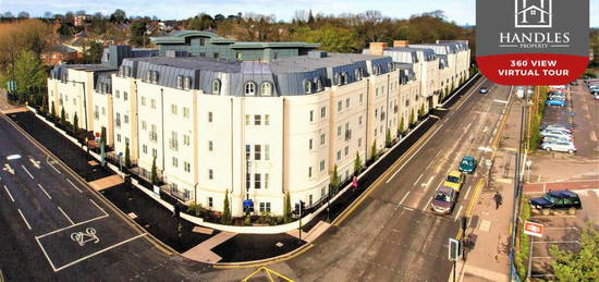 8 bedroom terraced house