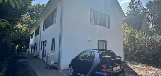 Neubau !! Exklusives 5 Zimmer Endreihenhaus mit Gartenanteil ( ca.100m²)  in Norderstedt-Glashütte zu vermieten !!