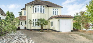 5 bed detached house for sale