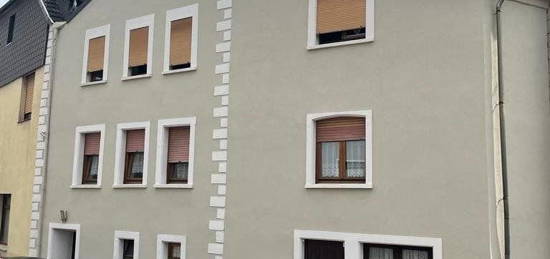 NEUER PREIS!!!!! Großzügiges Mehrfamilienhaus mit 4 Wohneinheiten in Beckingen-Düppenweiler zu verkaufen